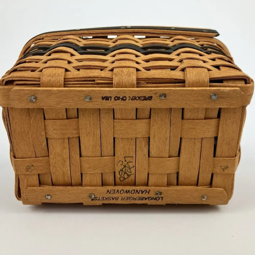 Longaberger includes basket